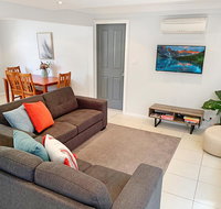 City Center - Modern 2-Bedroom Apartment - Melbourne Tourism