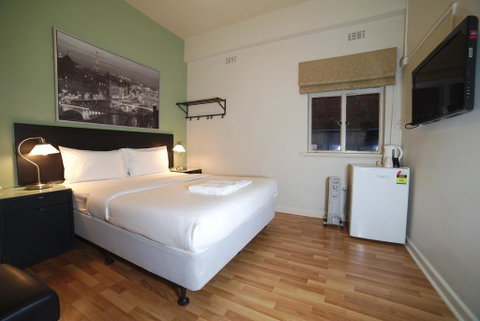 City Centre Budget Hotel - Melbourne Tourism 0