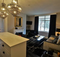 City Life Apartment-full kitchen  separate bedroom - Melbourne Tourism