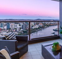 City Sky Home in Africa - River  Story Bridge Views - Melbourne Tourism