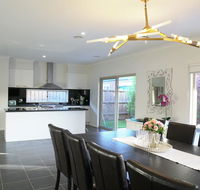 Classic 6BRM Villa in Melbourne - Melbourne Tourism