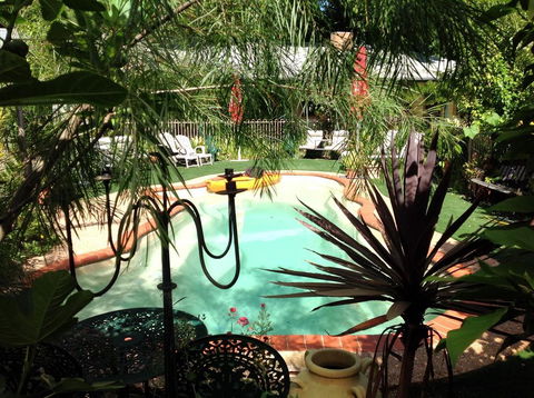 Coach House Inn - Melbourne Tourism 1