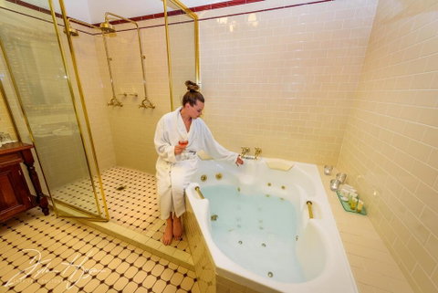 Cobb & Co Court Boutique Hotel - Melbourne Tourism 2