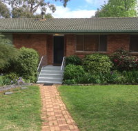 Cockatoo Corner - Armidale - Melbourne Tourism