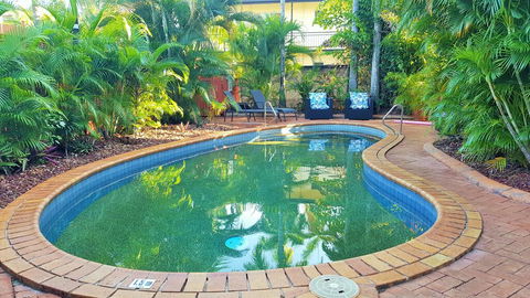 Coconut Grove Holiday Apartments - Melbourne Tourism 0