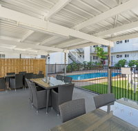 Cocos Holiday Apartments - Melbourne Tourism