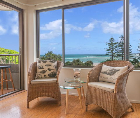 Columbia Point U6, 7 Bulcock Beach Esp - Melbourne Tourism 0