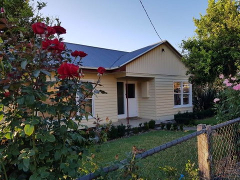 Cottage On Main - Melbourne Tourism 0