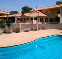 Country Roads Motor Inn - Melbourne Tourism