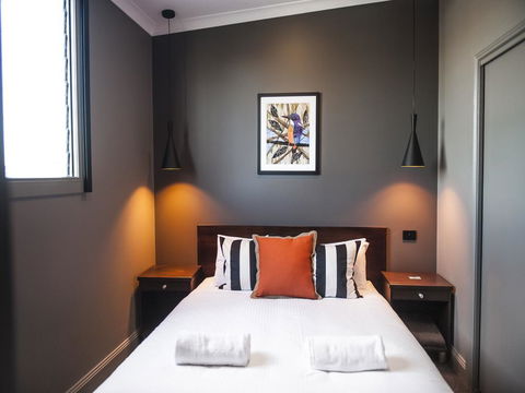 Criterion Hotel Sale - Melbourne Tourism 0