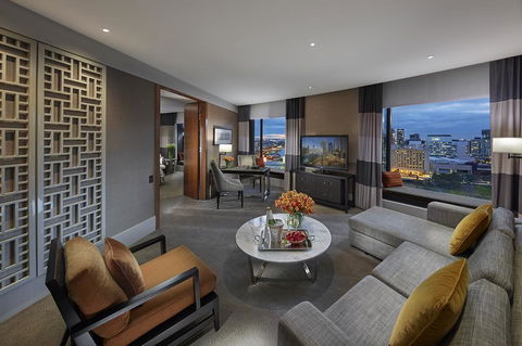 Crown Towers Melbourne - Melbourne Tourism 1