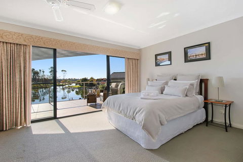 Cypress Townhouse 23 - Suite - Melbourne Tourism 2
