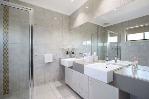 Cypress Townhouse 23 - Suite - Melbourne Tourism 1