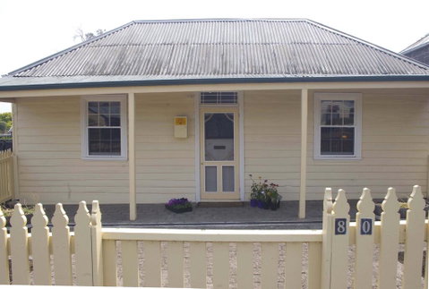 Darcy's Cottage On Piper - Melbourne Tourism 0