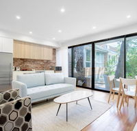 Designer Taste 2BR TownhouseHawthorn - Melbourne Tourism