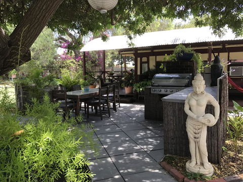 Dongara Breeze Inn - Melbourne Tourism 1