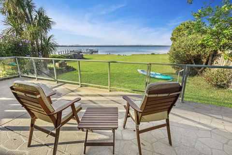 Eagle Point Getaway - Waterfront Serenity! - Melbourne Tourism 0