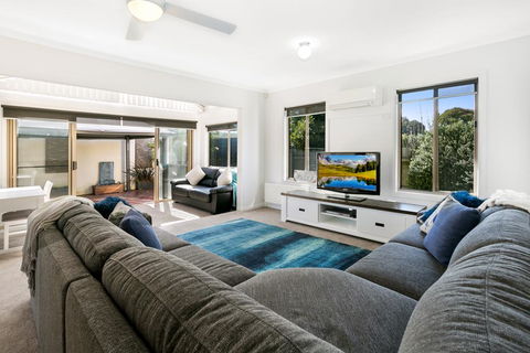Easy Living Rosebud - Melbourne Tourism 0