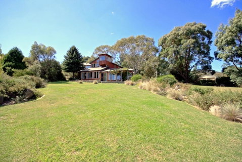 Edzell - Stunning Waterfront Home - Melbourne Tourism 1