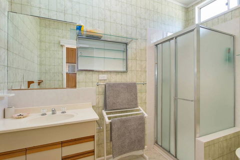 EIGHTY STEPS - Walk To The Ocean Edge - Melbourne Tourism 1