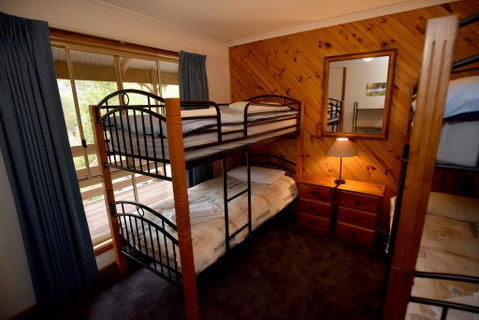 Ellimata Holiday Cottage - Melbourne Tourism 3