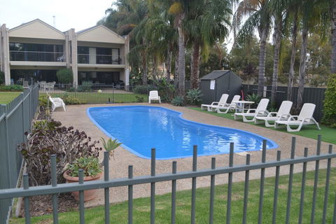 ELSINOR Townhouse 4 Mulwala - Melbourne Tourism 2