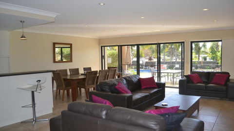 ELSINOR Townhouse 7 Mulwala - Melbourne Tourism 1