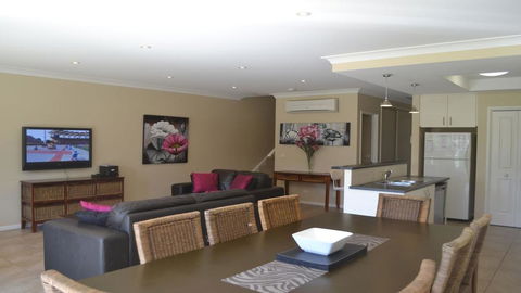 ELSINOR Townhouse 7 Mulwala - Melbourne Tourism 2