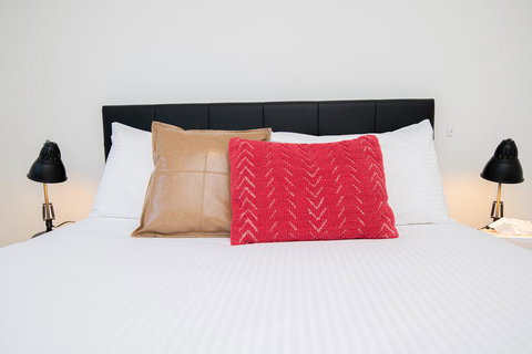 Endsleigh II - Cosy 2 Bedroom Villa, Free Wifi, Near CBD - Melbourne Tourism 1