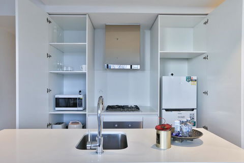 EQ TOWER Melbourne CBD APT - Melbourne Tourism 2