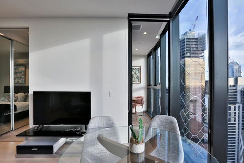 EQ TOWER Melbourne CBD APT - Melbourne Tourism 0