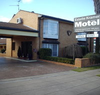 Estelle Kramer Motel - Melbourne Tourism