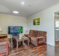 Exclusive Handy Holiday House - Melbourne Tourism
