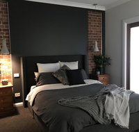 Executive Villa private 2 bedroom in ideal location - Melbourne Tourism