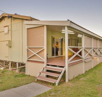 Exmouth Villas Unit 30 - Large Undercover Deck for Entertaining - Melbourne Tourism