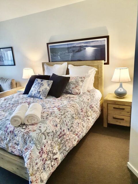 FAMILY ISLAND GETAWAY - BEACHFRONT APARTMENT - Melbourne Tourism 3