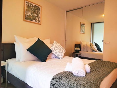 FITZROY FANTASTIC 1BR APT With FREE WINE, NETFLIX, WIFI, Close To TRAMS, COLES - Melbourne Tourism 1