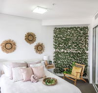 Forest themed APT in the Heart of Brisbane CBD - Melbourne Tourism