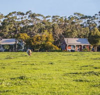 Freshwater Creek Cottages  Farm Stay - Melbourne Tourism