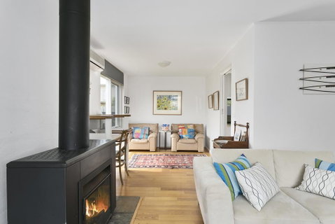 Front Beach Shack - Renovated House In A Quiet Location - Melbourne Tourism 2