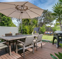 Front Beach Shack - renovated house in a quiet location - Melbourne Tourism