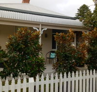 FUNKY COTTAGE - Melbourne Tourism