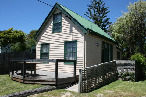 Gaol House Cottages - Melbourne Tourism 3