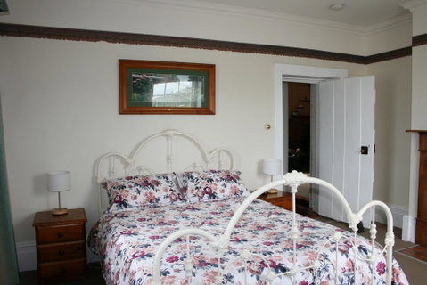 Gaol House Cottages - Melbourne Tourism 0