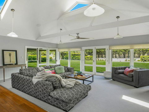 Gerron Park - Country Luxe, Tennis Court And Pool - Melbourne Tourism 3