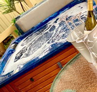 Glenway House Spa Oasis Rockingham - Melbourne Tourism