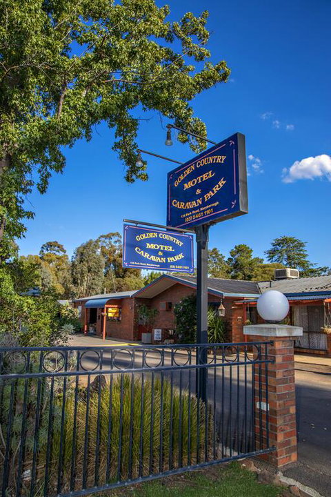 Golden Country Motel And Caravan Park - Melbourne Tourism 3