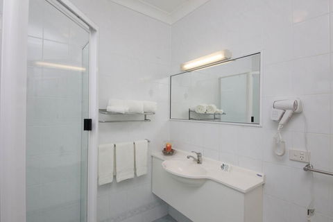 Golf Club Motor Inn Wingham - Melbourne Tourism 3