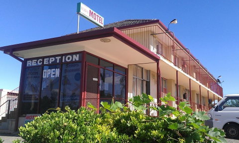 Goolgowi Highway Motel - Melbourne Tourism 0