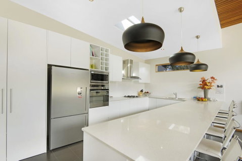 Grey Mare Chalet - Melbourne Tourism 3